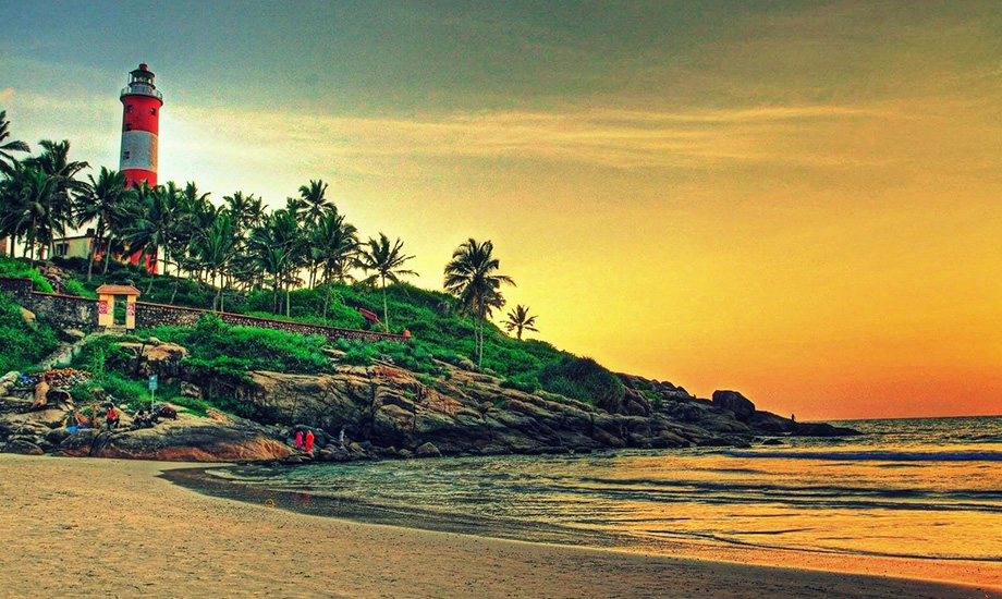 keralas-kovalam-light-house